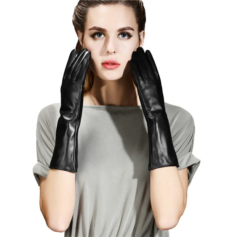 拡張タッチスクリーンシープスキングローブ女性用屋外冬の暖かさの手袋のための32cmアームカバー