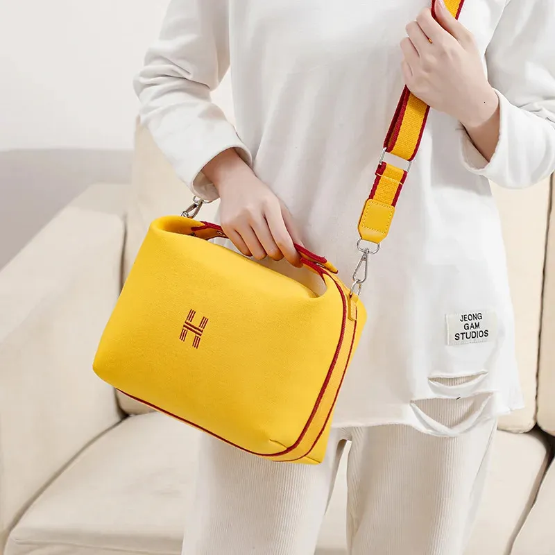 Canvas Crossbody Bags Youth Fashion Casual Large Capacity Ladies Shoulder Bag Solid Color Women Messenger Cosmetic Bag 231221 From 12 46 DHgate