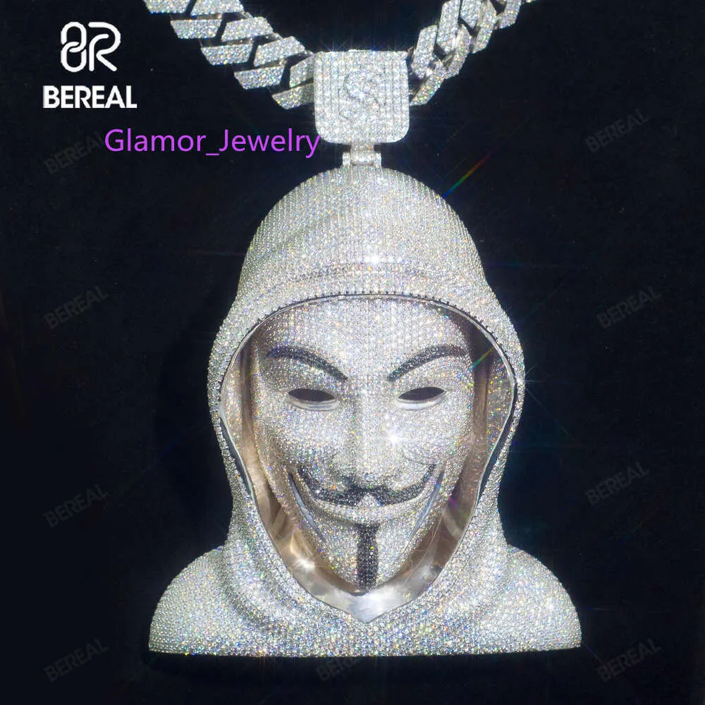 Anpassade VVS Moissanite 3D V för Vendetta Cartoon Figure Face Pendant Iced Out Hip Hop Style Diamond 925 Silver Pendant For Menman Mask Lion Head