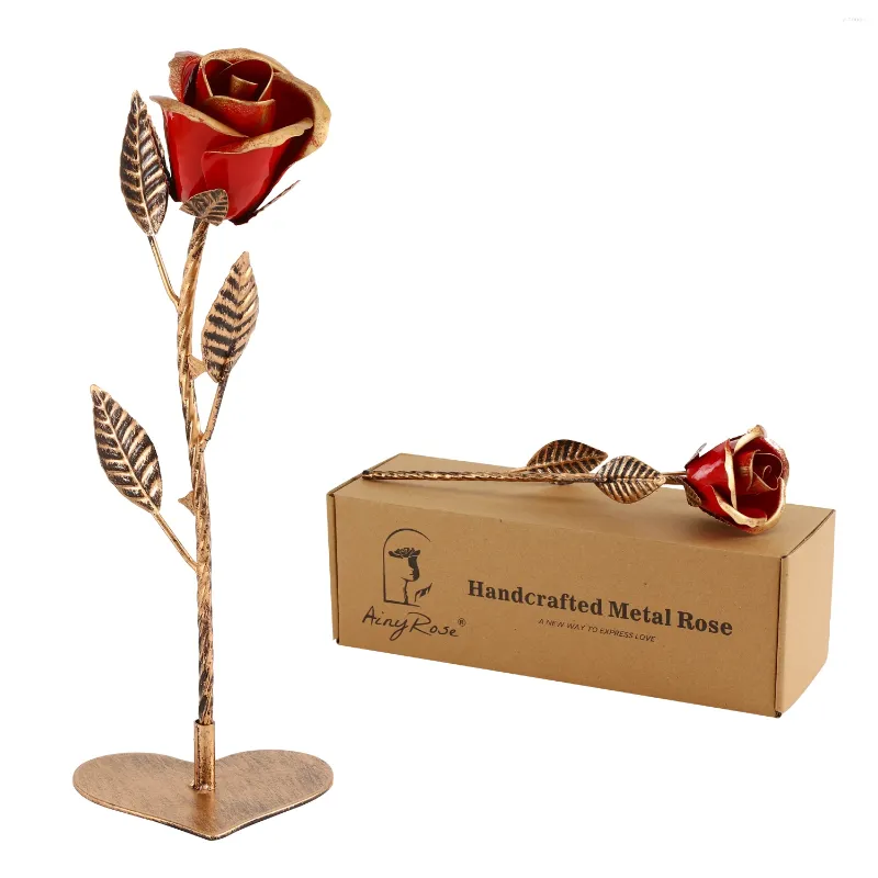 装飾的な花のハイグレードローズギフトボックスは、友達の贈り物を送るために絶妙な装飾品を薄くすることは決してありません