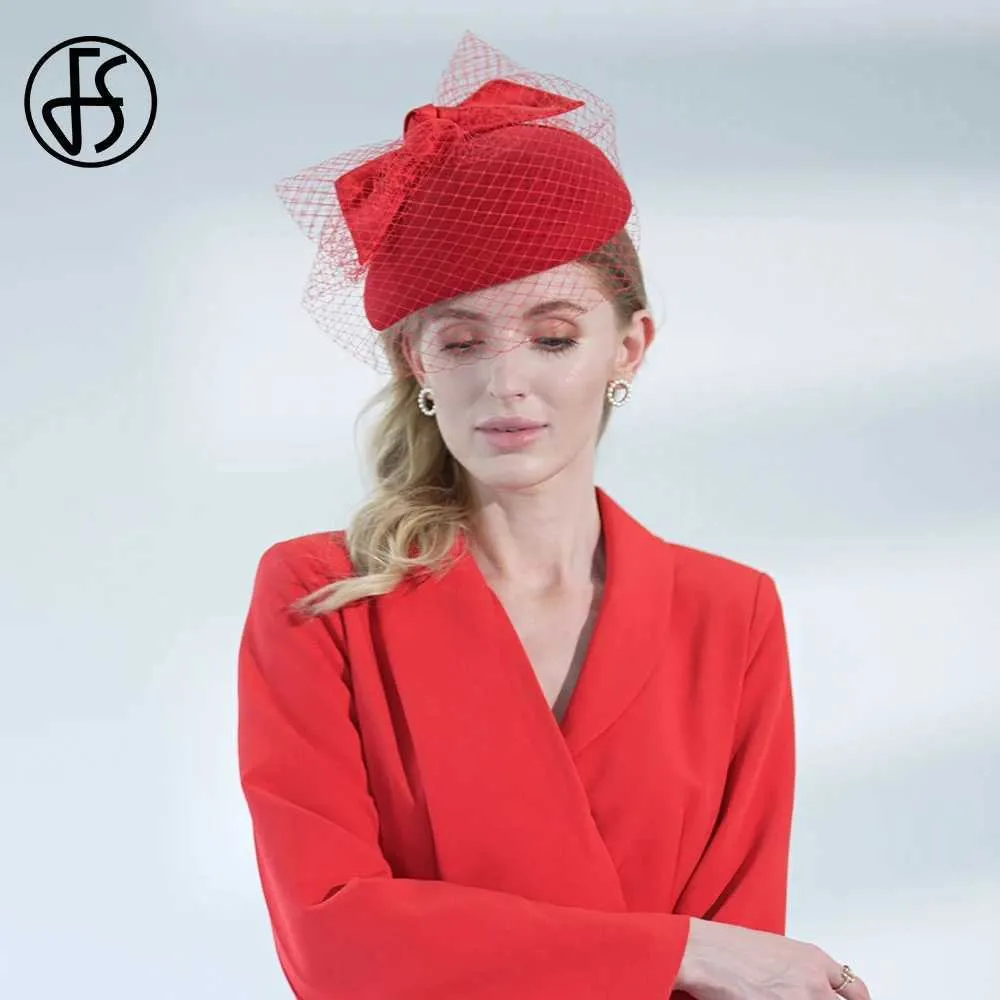 Big red floppy hats 2025
