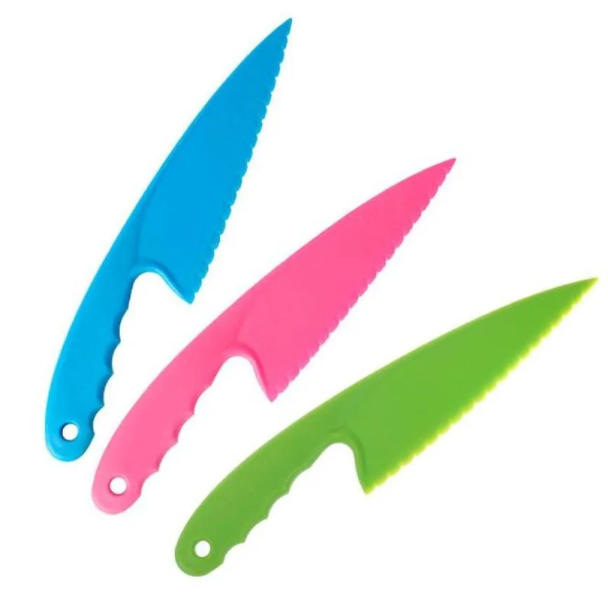 Cake Knife Kitchen Safety Cooking Children Practice Knives Plastic Serrated Baking Bread Kids Vegetable Salad Pastry Tools8338757