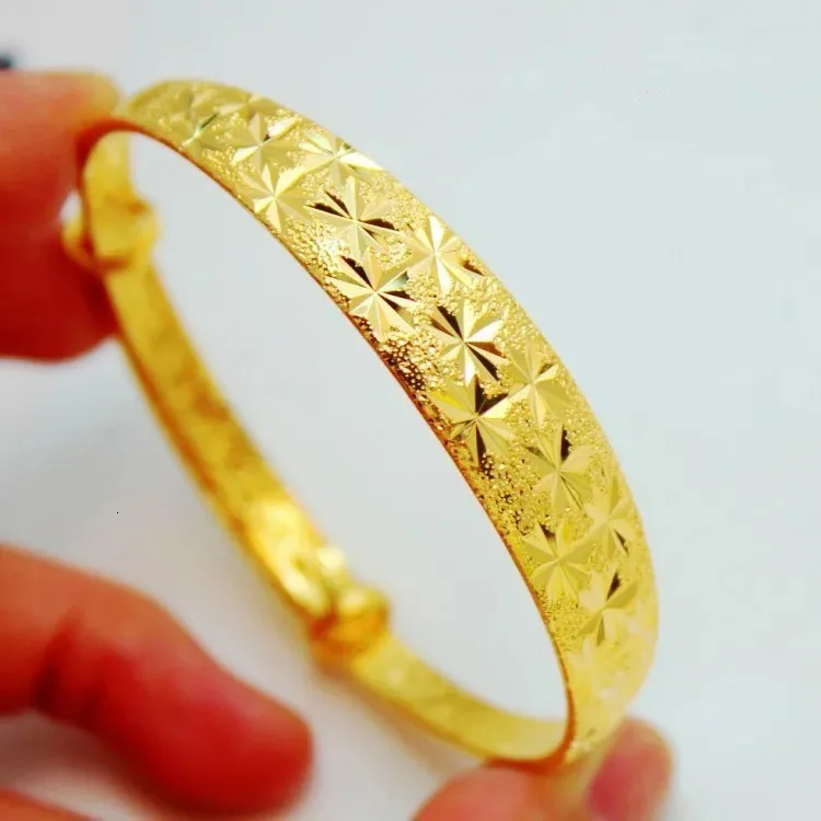 UMQ 24k Gold Dragon and Phoenix Charm gold bracelets for