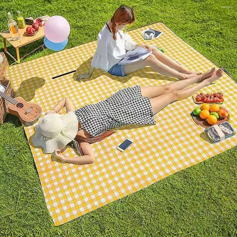 Teppiche 1PC eingedickte sanddichten Außenmatte für familien wasserdichte tragbare Oxford-Stoffcamping-Frühlingspicknick