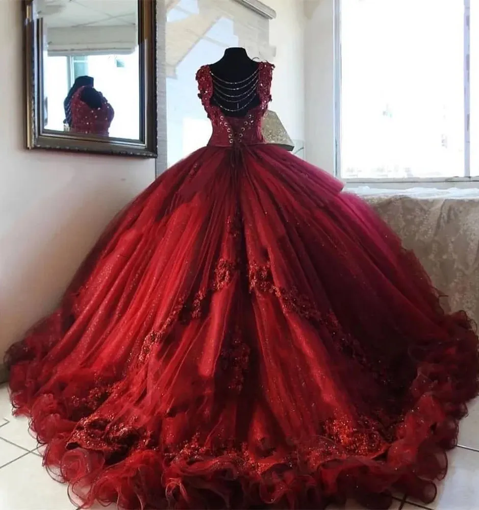 Quinceanera klänningar prom mörkröd party bollklänning tyll pärlor ny anpassad plus size petsapp applique paljetter organza älskling