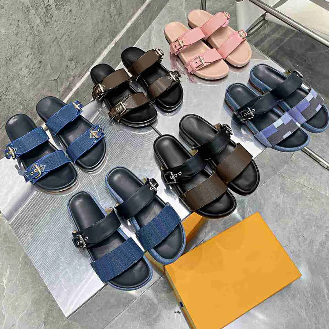 Designer Slippers Bom Dia Flat Comfort Mules Femmes Slipper glissements Black Blue Brun blanc Luxury Platforme Females Sandales Summer Sandale Sandale Eural 35-42