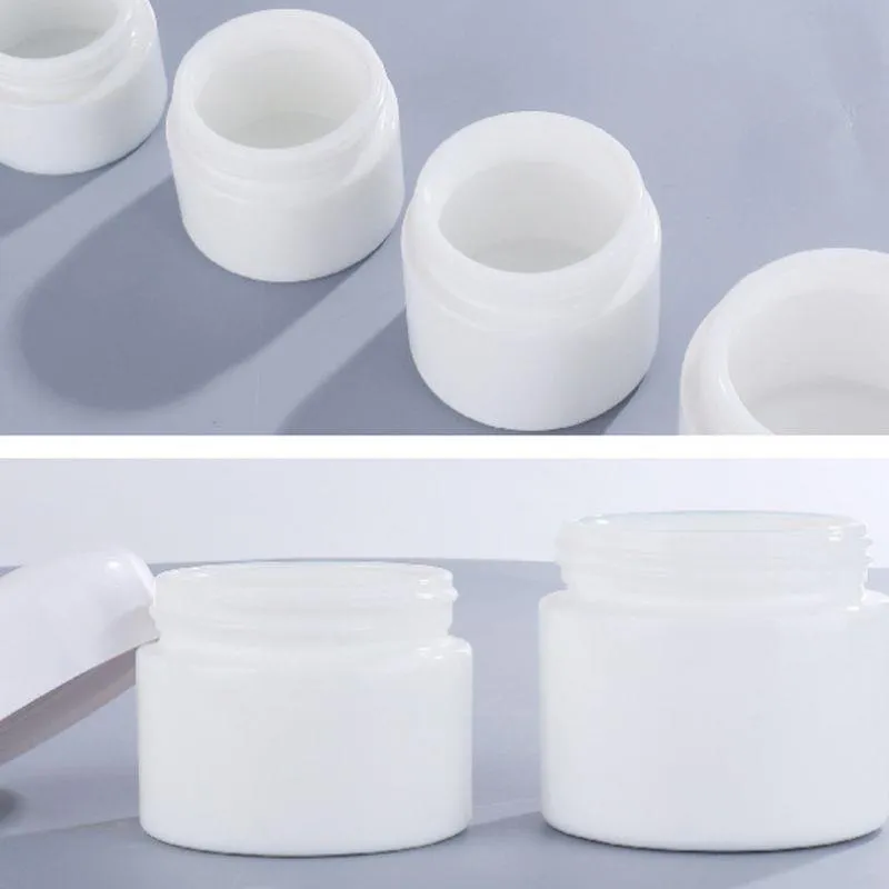 Porcelaine blanche Jar de crème cosmétique 30g 50g Care Skin Glass Face Face Cream Bouteilles avec les couvercles blancs GTIRU