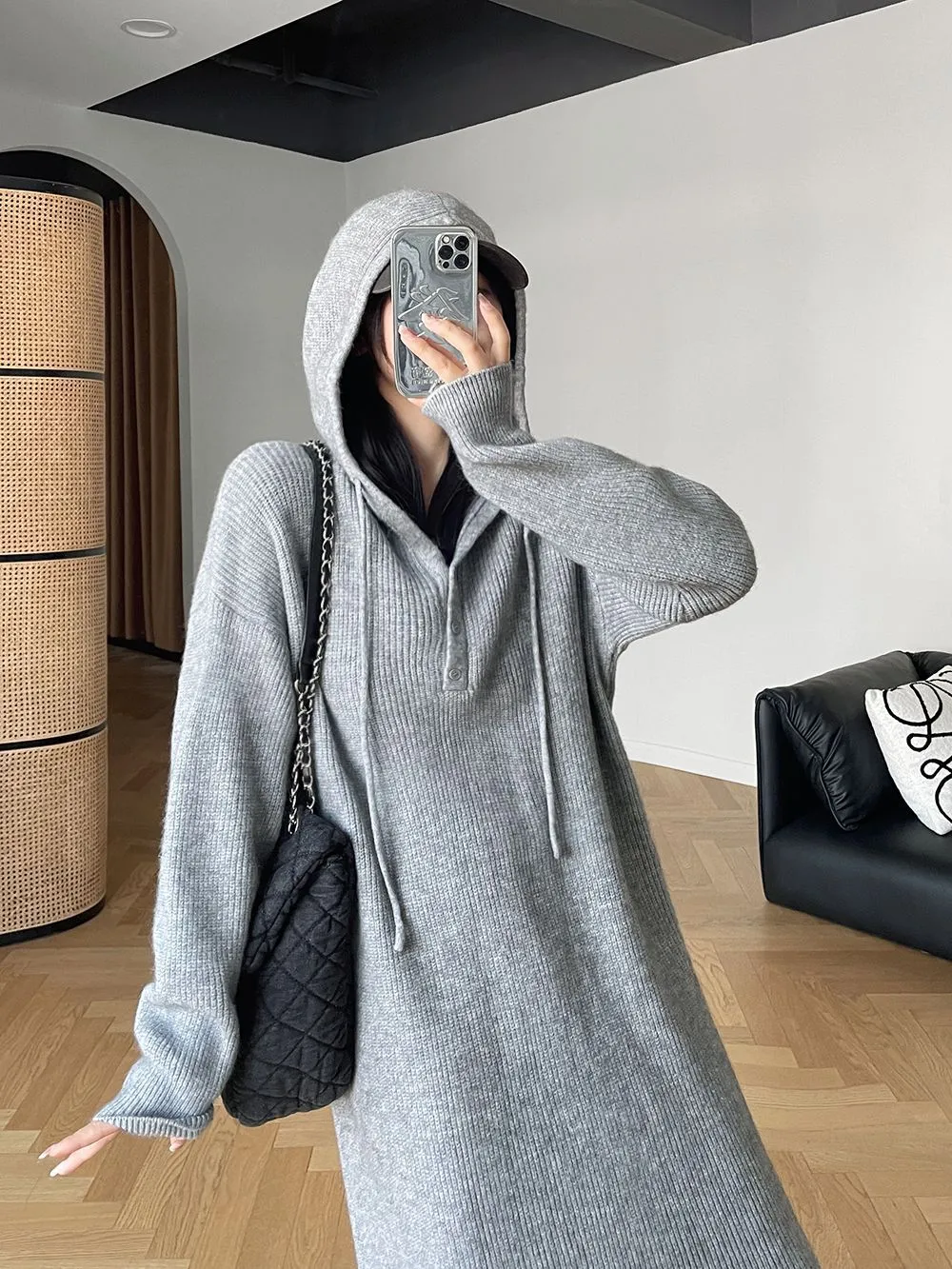 Pull Long Et Epais A Capuche Pour Femme A Porter En Hiver Avec Une Robe Superposee En Dessous Du 67 78 DHgate