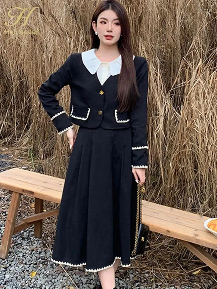 Women's 2-Piece Skirt Suit: Vintage Patchwork Jacket and A-Line Skirt Set