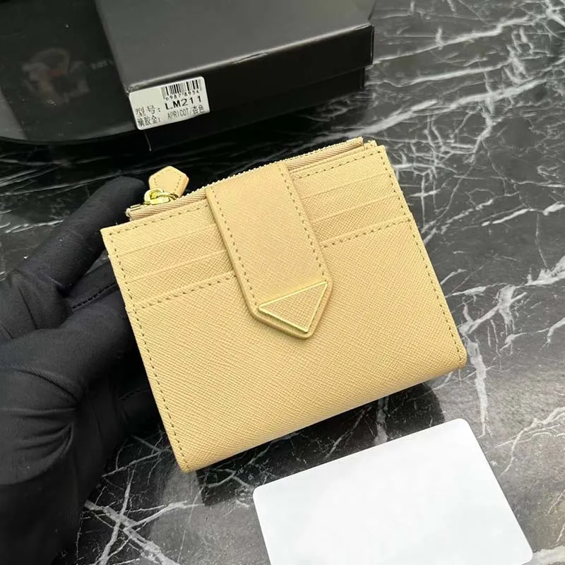 Men Mujeres billeteras casuales Fashion Purse Designer Bag Card Carta de crédito Bag Plain Play Boletina Long Square Billetera Billeteras Estándar sin caja