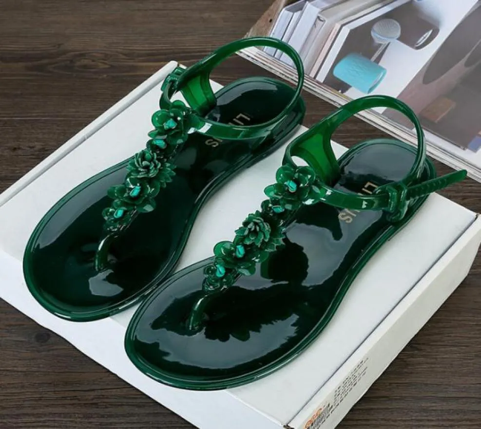 Sandali outlet di plastica