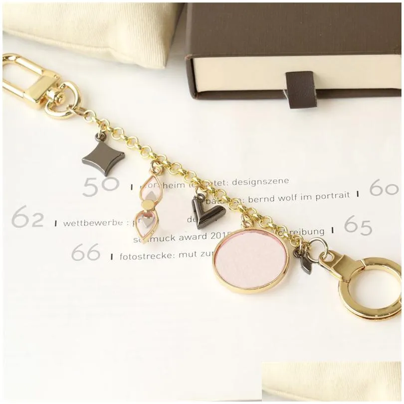 Keychains Lanyards Keychain Luxury Designer Brand Kele Key Chain Men Car Cooking Femmes Boucle Keychains Sacs Pendant