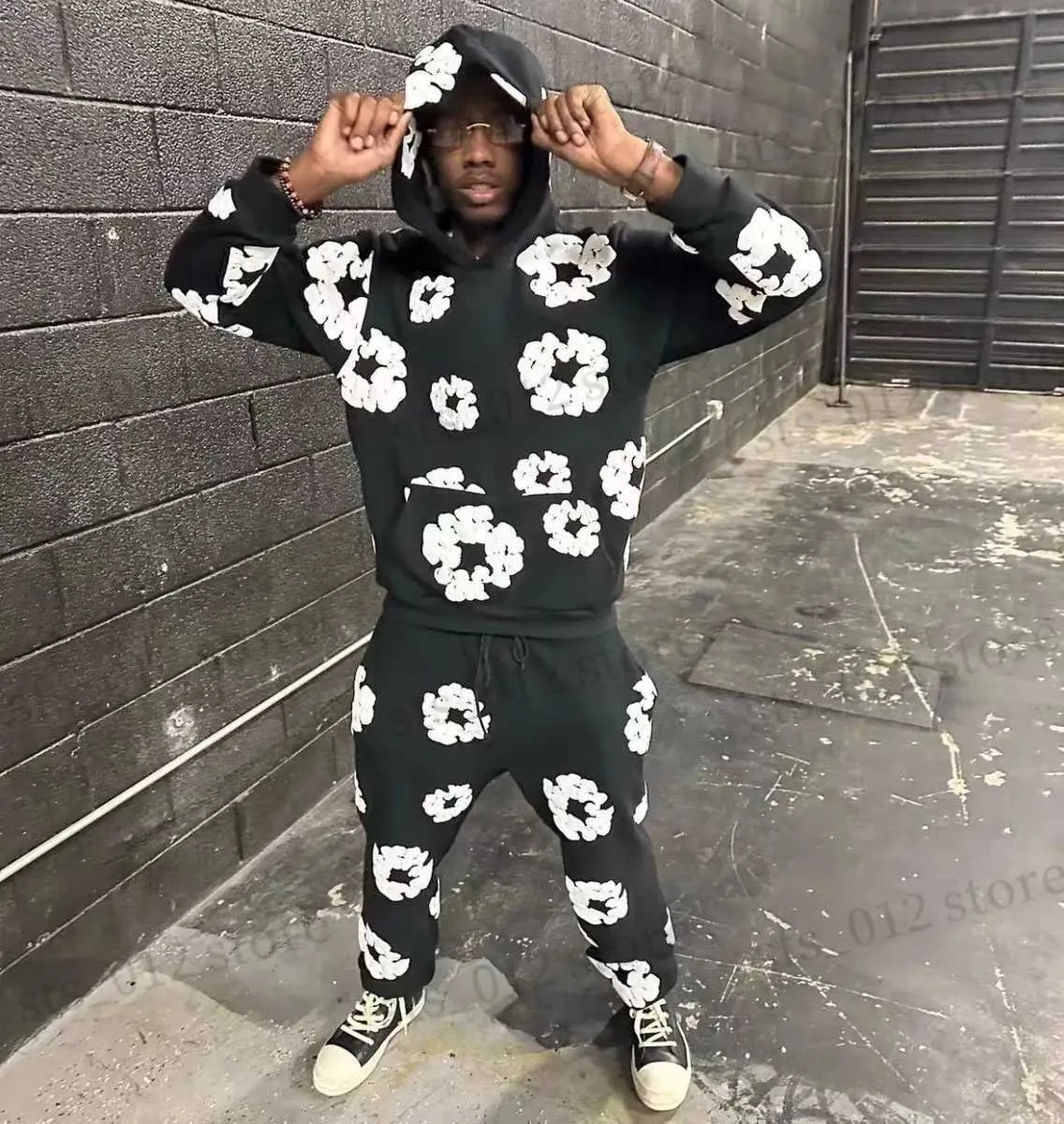 DHgate.com:Mens and Womens Casual Corset Sweatpants Streetwear Women  Sweater Pants Set T231222:Apparel