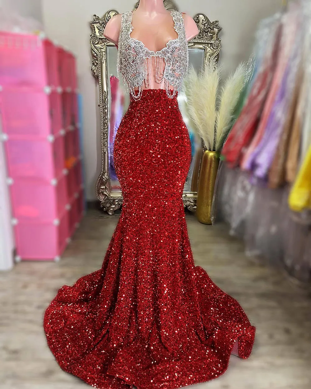 Perles de luxe Robes de bal pour filles noires à paillettes rouges sirène scintillante robes de soirée vestide de fête de fête