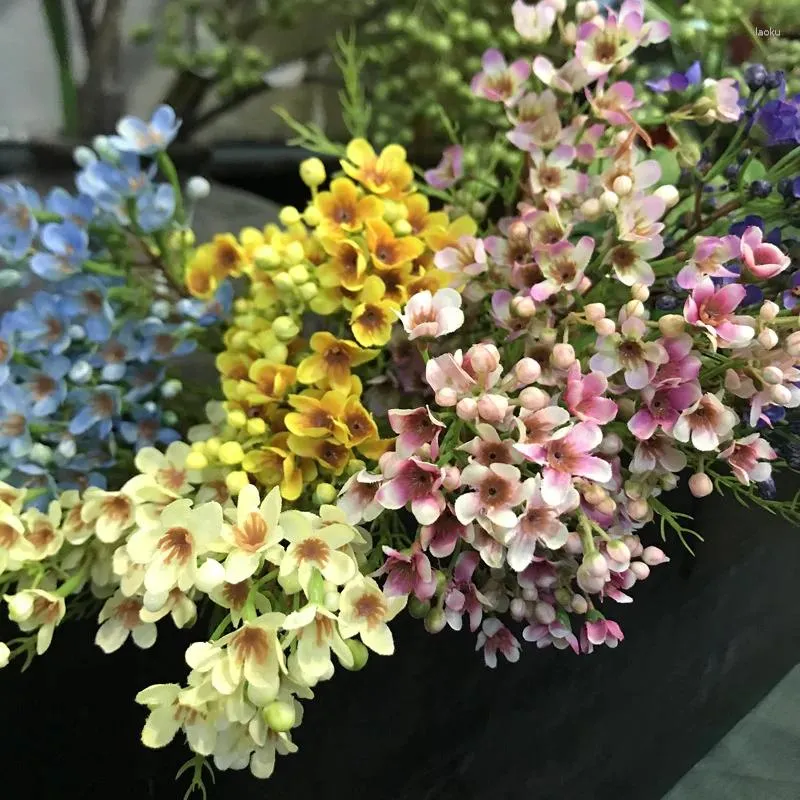 Decoratieve bloemen kunstmatige planten bruid vasthouden en pruimen huizentuin decoreren