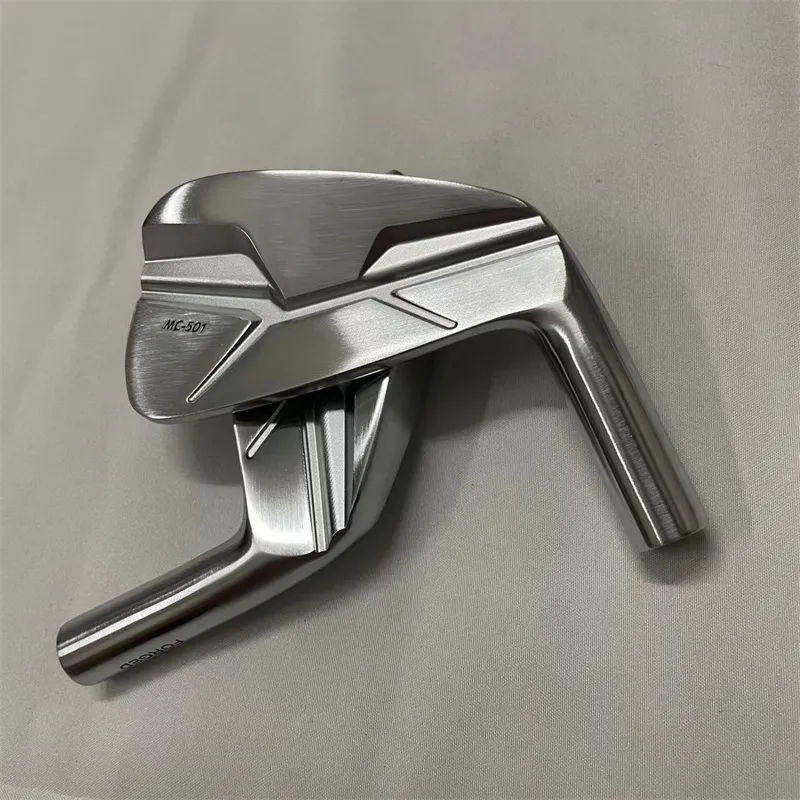 New Mirua Mens Golf Clubs MC 501 Conjunto de ferro MC501 Ferro mole (456789p) com eixo de aço/grafite com coberturas de cabeça