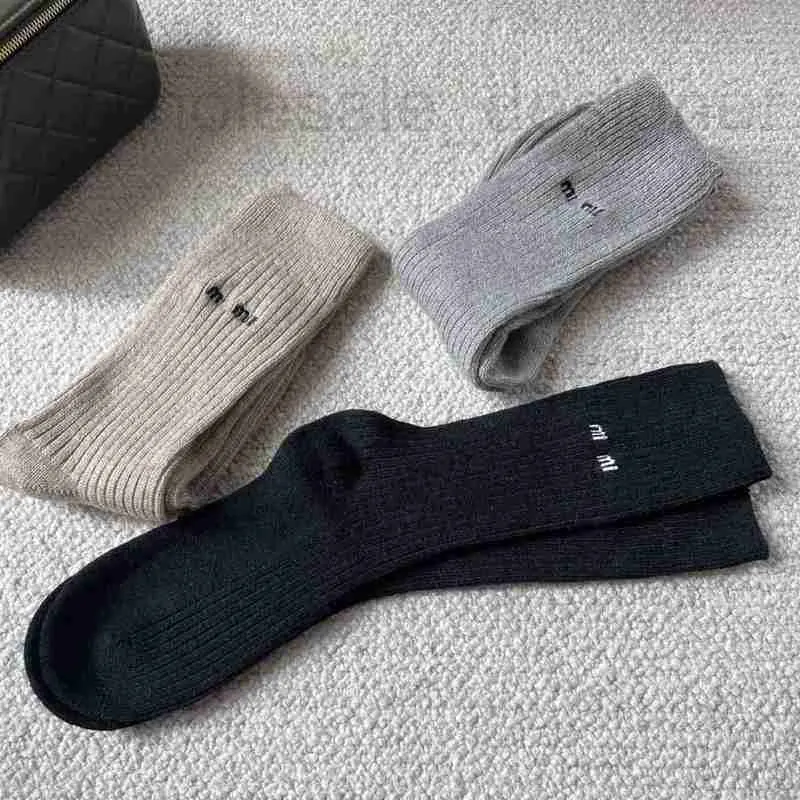 Socks & Hosiery Designer Trendy and fashionable with simple embroidery letters, black gray apricot wool, medium tube pile socks, women's ins, the same style 80DU