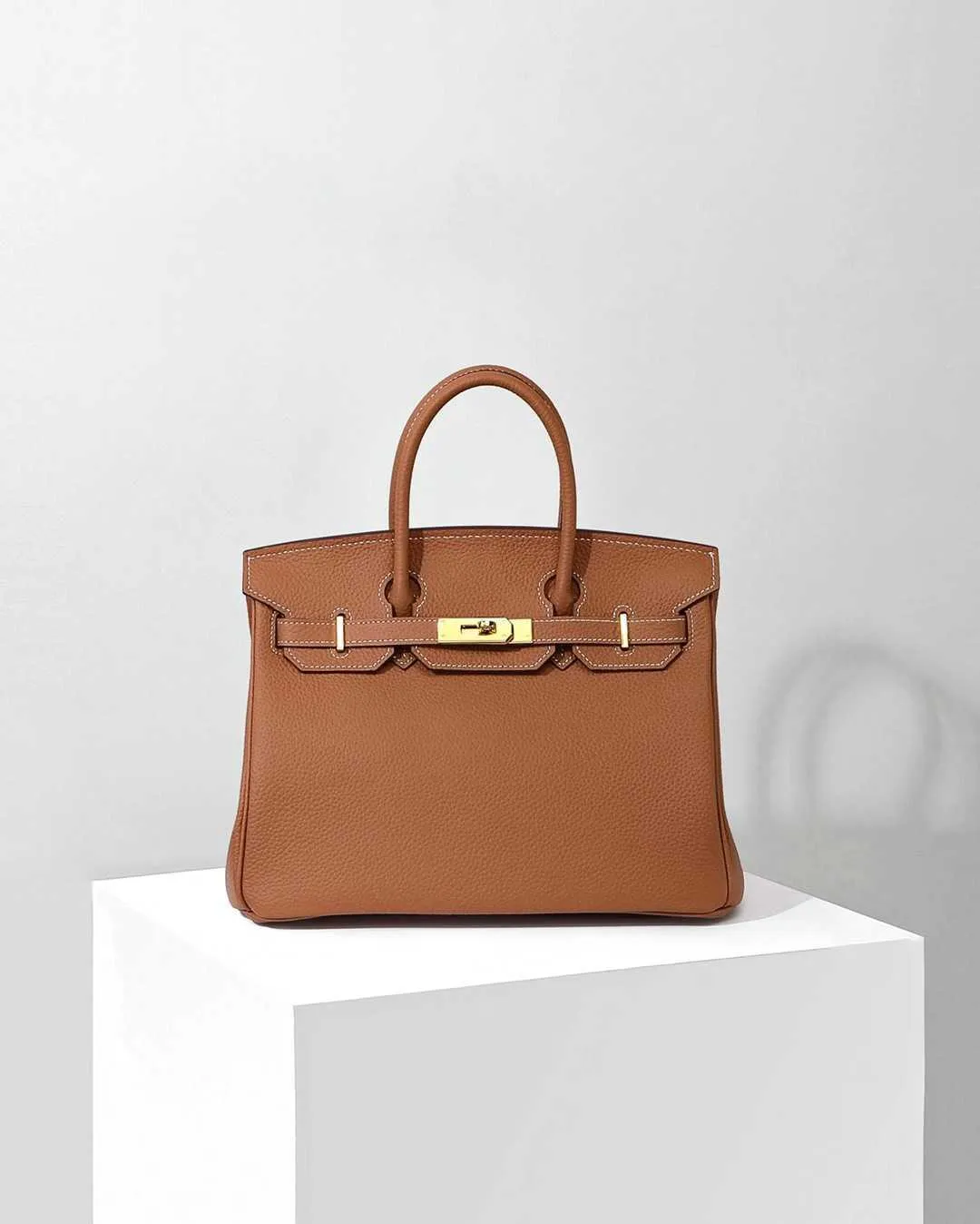DHgate 50 Off Outlet Wholesale Baonv new large capacity women s leather oblique cross bride wedding Store Bags Luggage Accessories