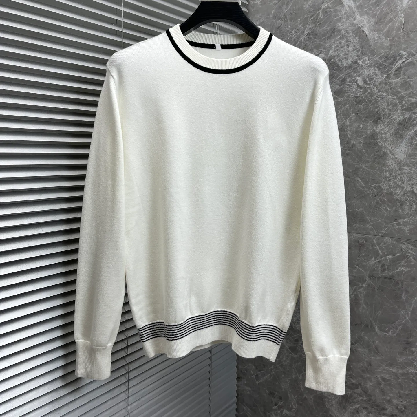 Men's designer knitted sweaters men's warm pullovers men's fall/winter 2023 long-sleeved color-blocking slim fit