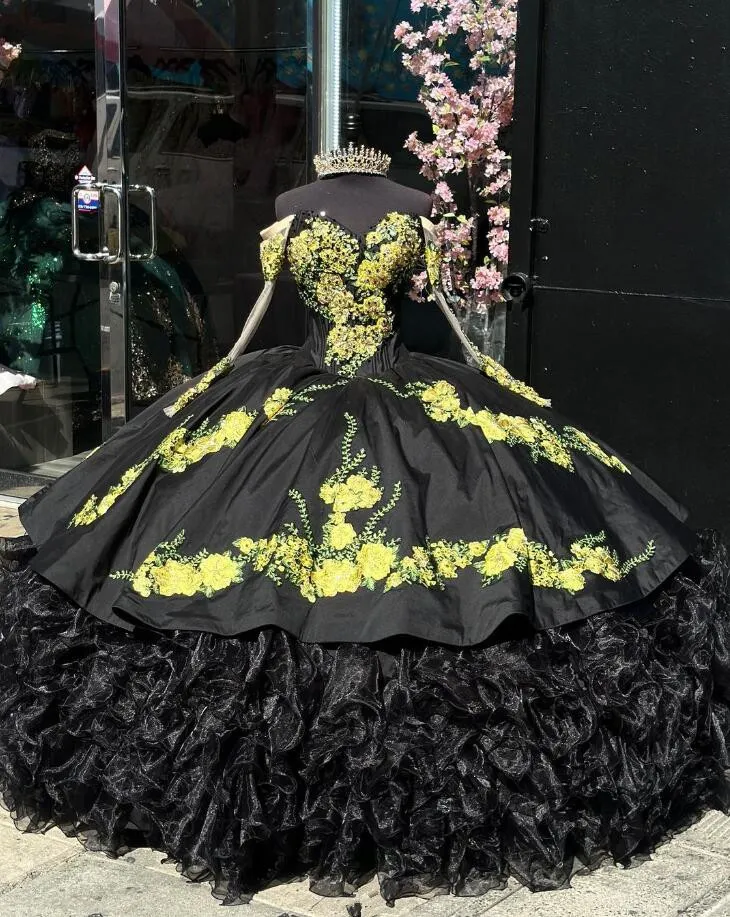 Vestidos de quinceanera de charro gótico negro con bordado de manga larga volantes Vestidos de 15 Quinceaneras Sweet 16