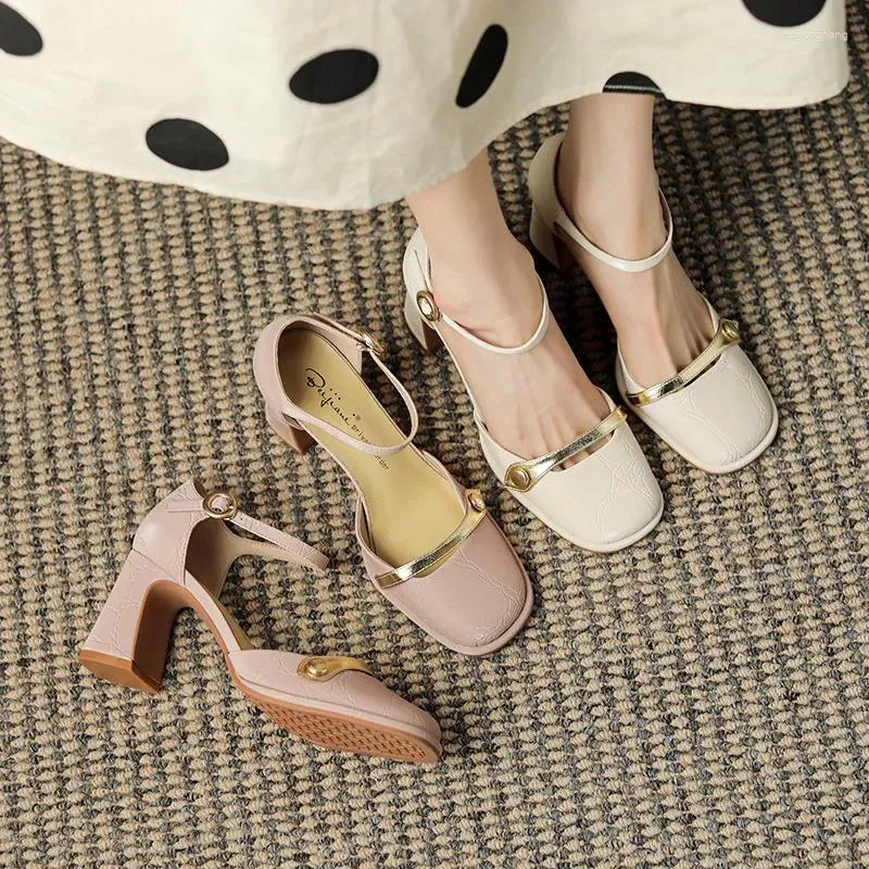 Chaussures habillées vintage vintage fissuré talons épais Mary Jane Baotou Sandales à orteil mince pour femmes