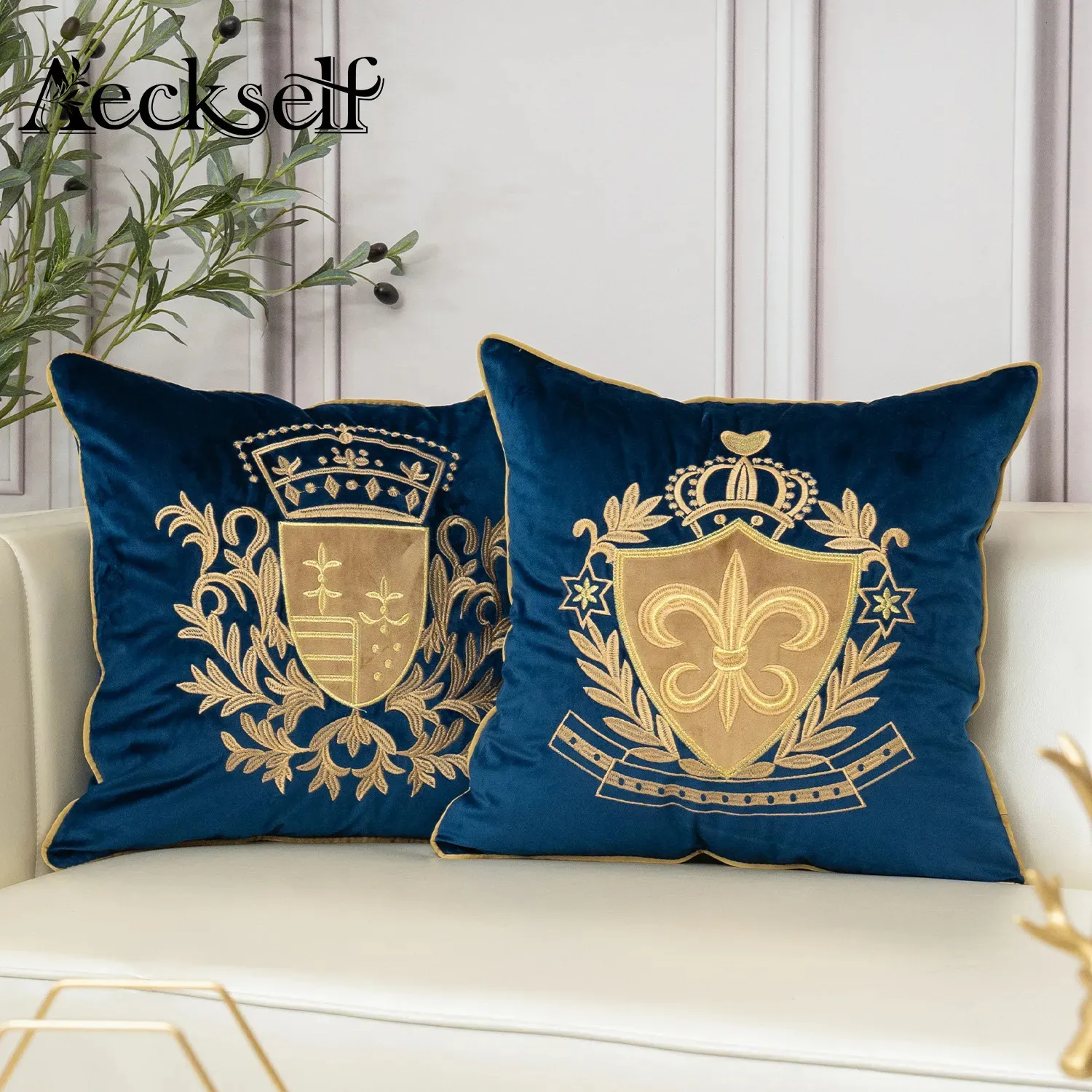 Aeckself Luxe Europees borduurwerk Velvet kussen Cover Home Decor Navy Blue Gold Beige Black Thurlow Pillow Case 231221