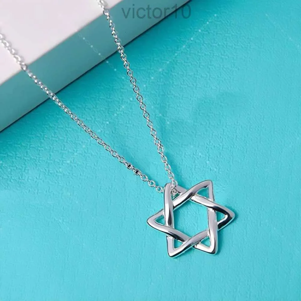 2024 Designer Hexagram Necklace t Family Girl David Star Platinum Pure Silver 925 Pendant Collar Chain Hexagonal Personality
