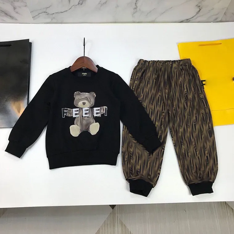 2024 New Designers Kids Clothing Sets Letter Print Boys Girls Jacket Coat Trousers Tracksuits Long Sleeve Outdoor Children Hoodie Suit Baby Boy Sportswear Top Brand From 20 1 DHgate