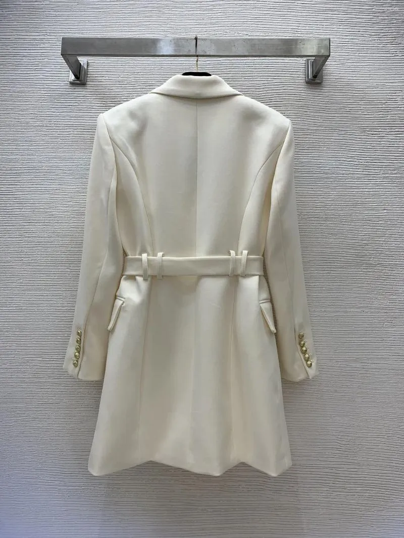 Damskie garnitury 2023 Dress Dress Suit Kartuta wełniana mieszanka jedwabny pasek tkaniny podwójnie piersi temperament do pracy W-G2309