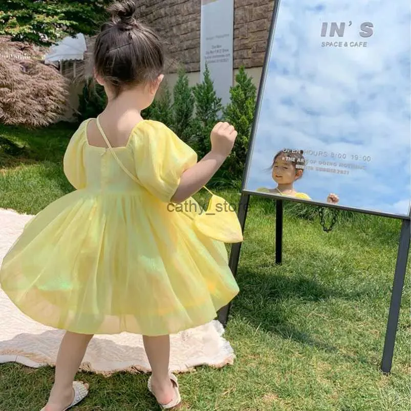 Vestidos de menina Amarelo Floral Kids Rous Girl Birthday Casual Dress NOVO VESTIMENTO DE FLOR MENINA ELEGENTE PARA AUMENS FEARY PRINCESS SUNDRESSL231222