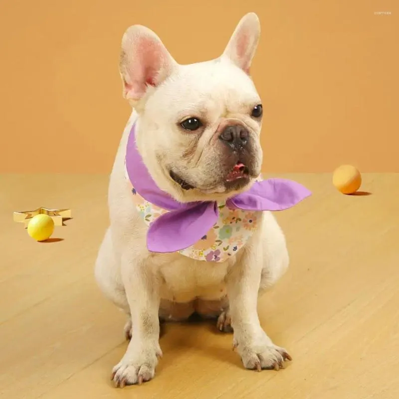 Colarinho de cachorro colarinho de estimação padrão de flores de gato Toalha de triângulo com Bowknot Fechamento de botão confortável Fechando suprimentos de pescoço