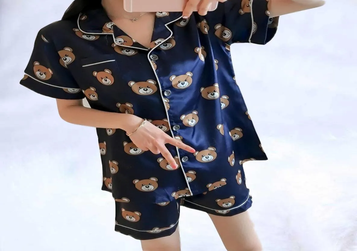 2019 Summer Short Sleeve Silk Pyjamas Set Two Pieces Set Women Sleepwear Sexy Nightwear For Women Sleeping Pijamas Mujer7933165