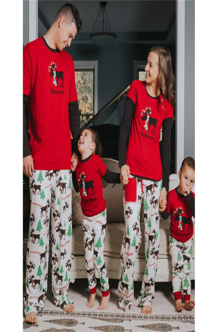 Newest Christmas Pajamas Family Look Elk Christmas Tree Printed Tops Pants Suit Home Pajamas Sets Family Clothing Sets Matching Ou3071085