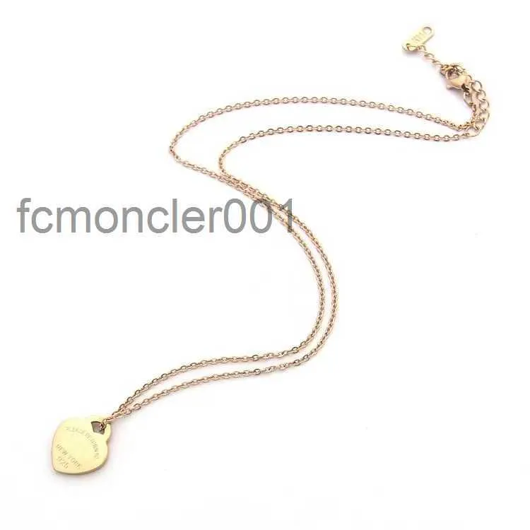 Популярный 2023 Gold New Pendant Fashion Charm Мужское и женское ожерелье для сердца высококачественное дизайнер из нержавеющей стали J6QP