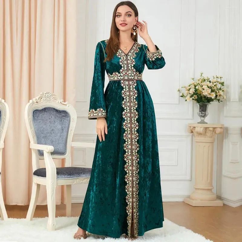 Roupas étnicas divididas longas dubai abaya luxo veludo feminino manto de inverno com bordado kaftan jasper de decote em v bordado