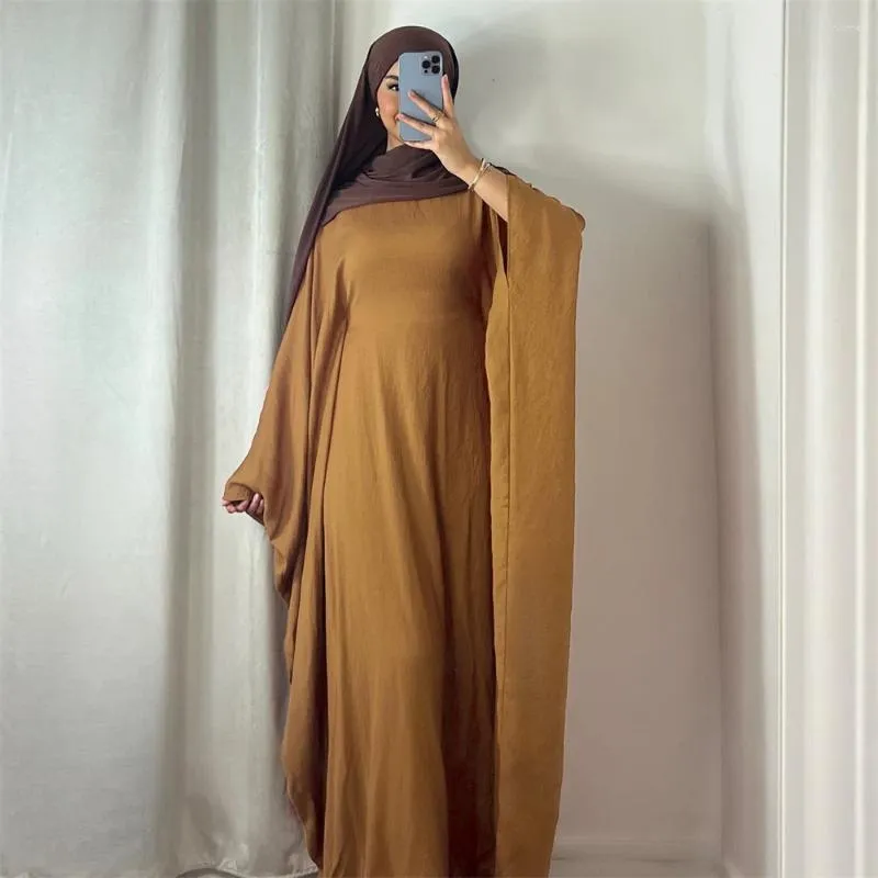 Ubranie etniczne Dubai Kaftan Woman Muzułmańska Maxi Dress Batwing Sleevev szat 2024 Ramadan Eid Djellaba Islam Abaya Marocain Modlitwa Ubranie