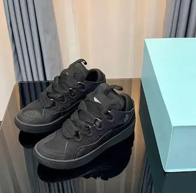 Designer Anni 90 Scarpe Straordinarie Sneaker In Pelle Goffrata