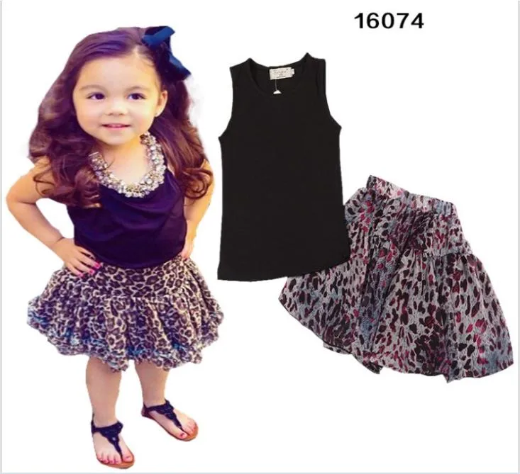 2016 New Summer Girls Clothing Sets Roupfits Fits Black Sleesess Tops Tops Leopard Skirt 2pcs Conjunto infantil Terno 5SetSLOT6307747