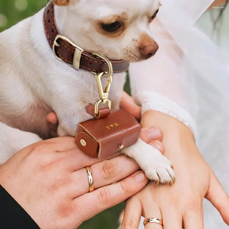 Appareils pour chiens Pouche porteuse de bague de mariage personnalisée pour chiens Boîte à col en cuir proposant un dopage cadeau initial pour animaux de compagnie