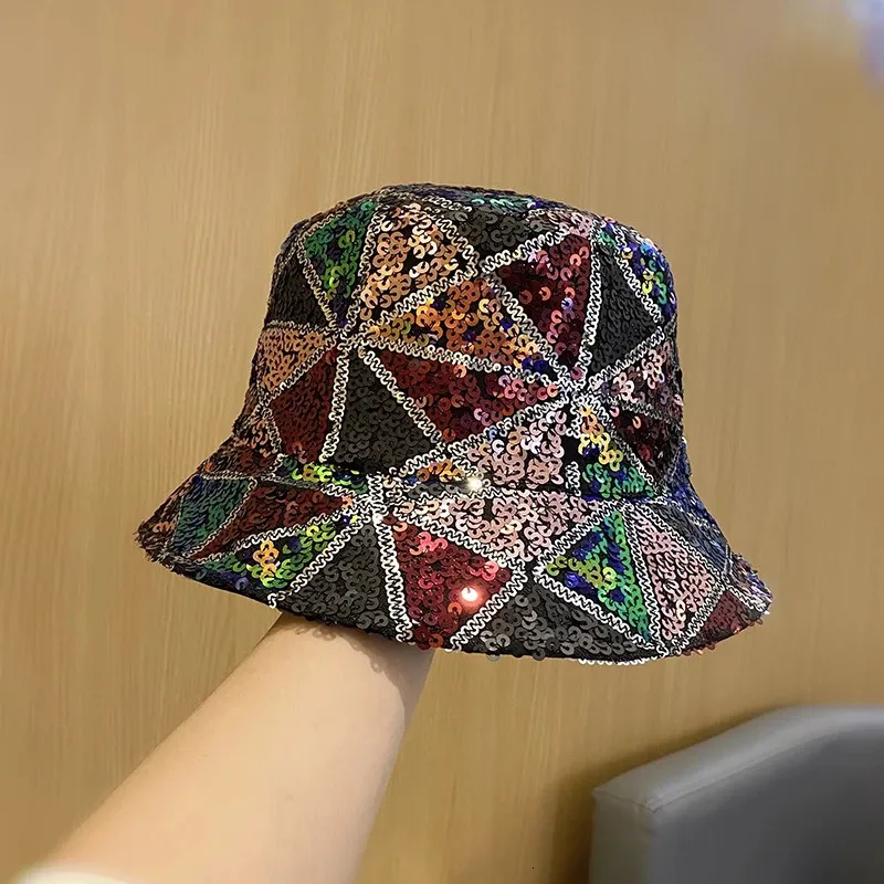 Cappello da sequestro di paillettes misti per paillettes femminile di moda per le partite per il viso per piccoli cappelli da ombra pieghevole di cappelli da bacino da esterno 231222 231222