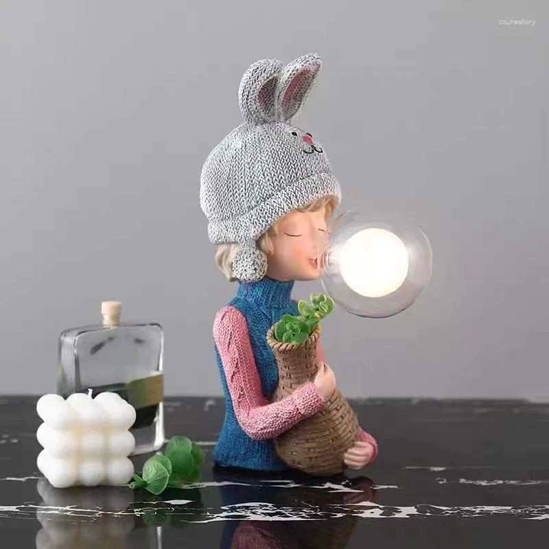 Настольные лампы ваза шляпа девочка творческая смола лампа для детской комнаты спальня спальня кровати стояние на столовом столе.