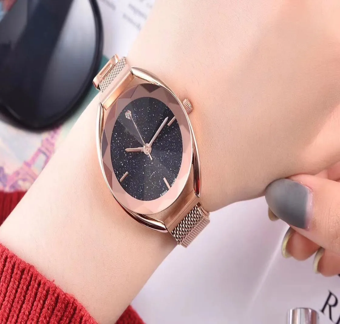 2019 New Fashion Luxury Designer Automatische Bewegung Lady Uhren Frau Brand Watch Top Qualit t schwarzer Tag Armbanduhren 8596287