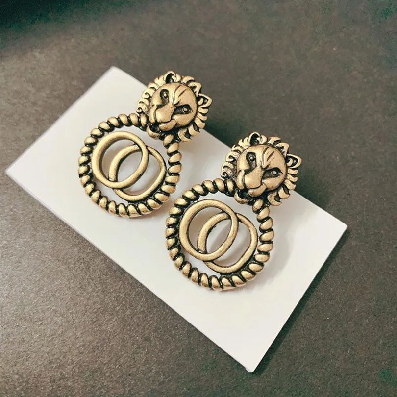 Fashion Earring Designer Luxury Bee och Diamond Lion Head och Letter Sign High End örhängen för kvinna Topkvalitet Multiplica Option258o