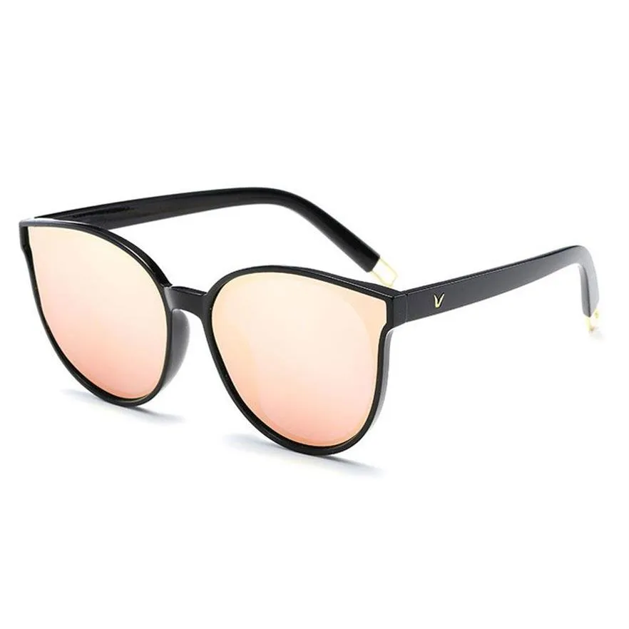2020 Vendita di moda v donna occhiali da sole Accessori oculari polarizzati Nuovo design di design estivo Girl Girl Sun Glasses UV4194K