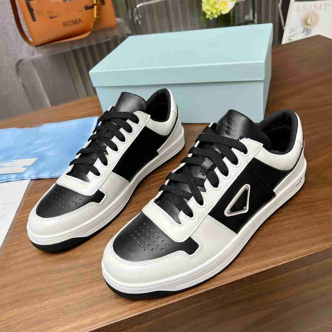 Women s and Men s Designer Trainer Prad Skate Shoes Luxury Run Fashion Sneakers Sports Shoes Casual Classic Sneaker