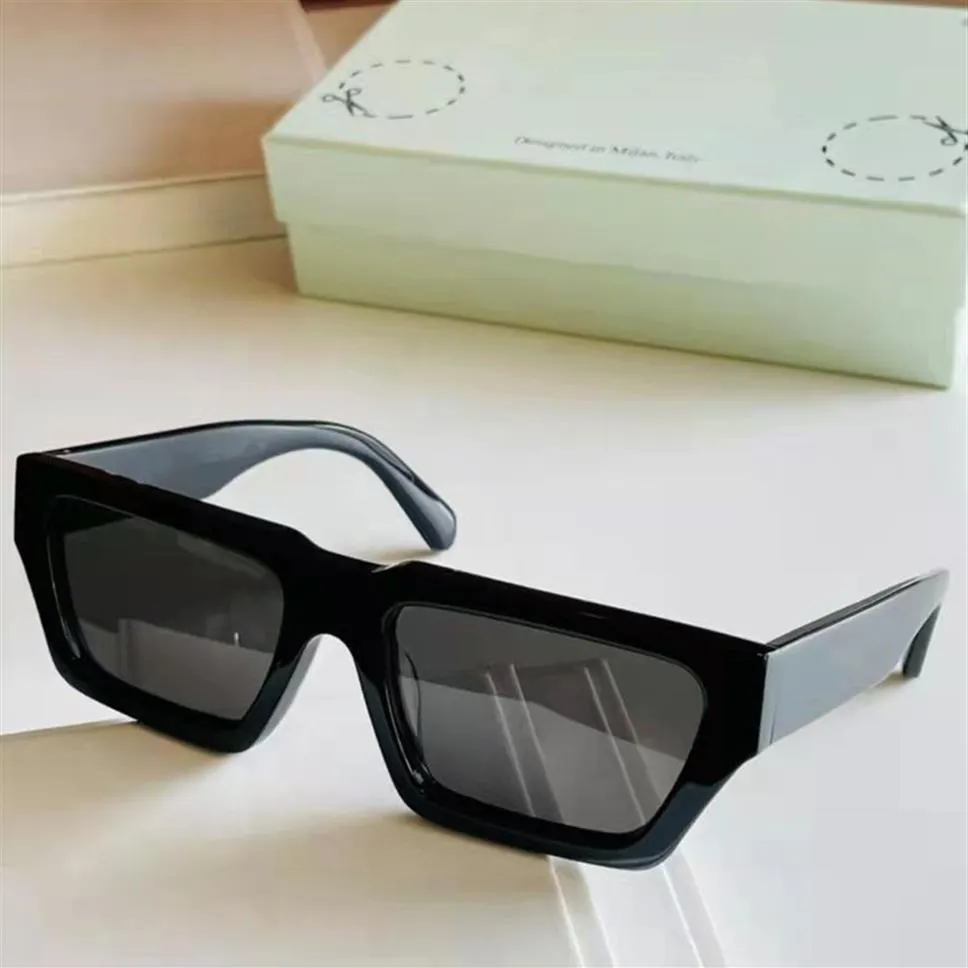 Högkvalitativ designer Ny modetrend Mens och Womens Solglasögon Square Black Tortoise Frame White Solglas Oer1002 Retro Shades202o