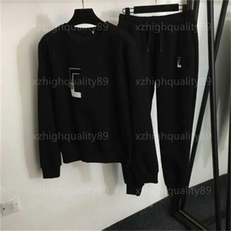 Spring Autumn Designer Tracksuit Women Clothing Jogging Flocking Embroidered Letters Fashion Long Sleeved Sweatshirt Casual Long Pants Sweatsuit Two Piece Set
