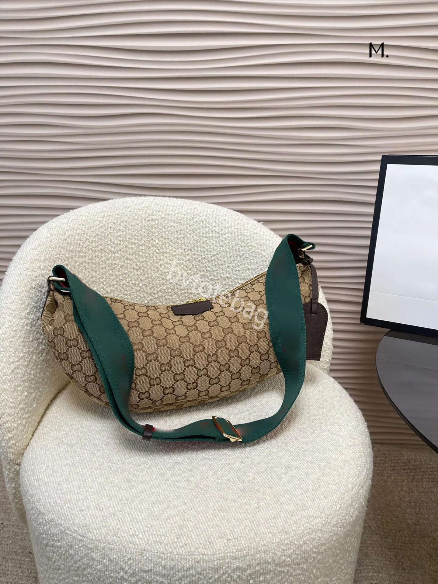 Naylon kayışlar tasarımcı çanta hobo vagrant çanta çanta tote lüks omuz çantaları deri büyük moda çantalar baget omuz çantası crossbody