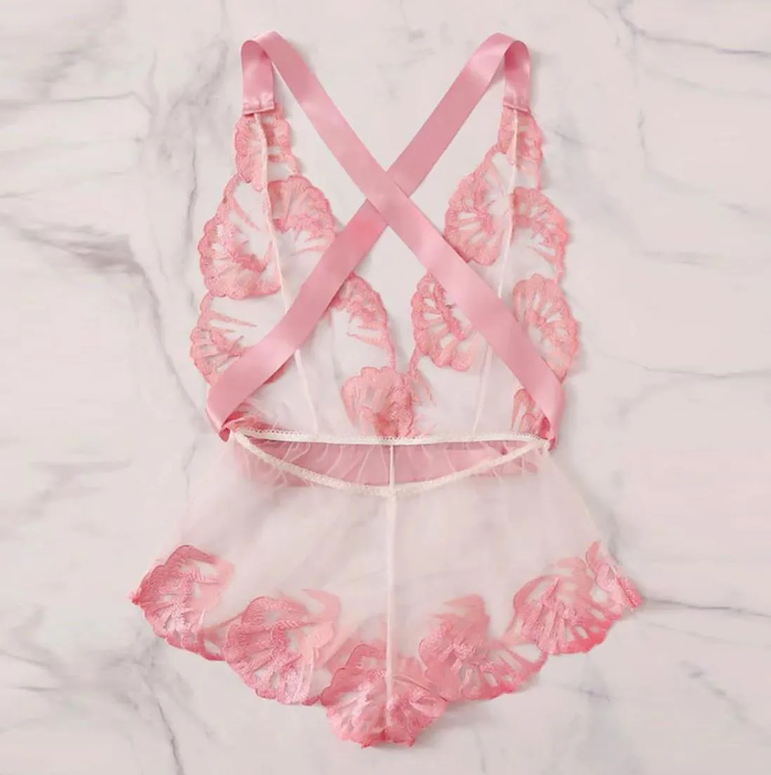 Sexig underkläder BH SET NEW WOMEN039S SEXY LACE RIBBON BOW PRINT Satin Pink Bras Underwear Sleepwear Lingerie Set Lenceria1412724