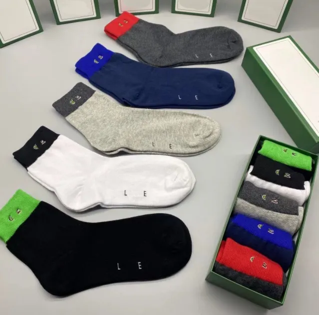 Women Sport Sock Walktyns Largos Disigner Sock for Woman Stocking Pure Cotton Sport Sockings Socking Absorbent oddychające krótkie skarpetki Łódź luksusowy sport dshdrh